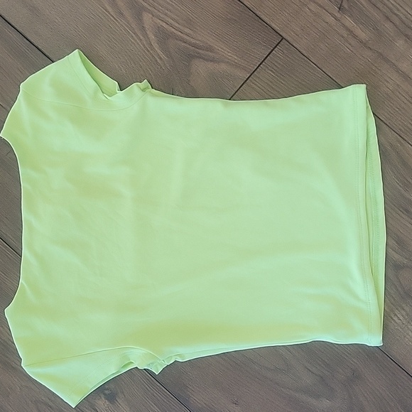 Olive & Oak Light Green Cap Sleeve Crop Top, XS - Picture 3 of 5